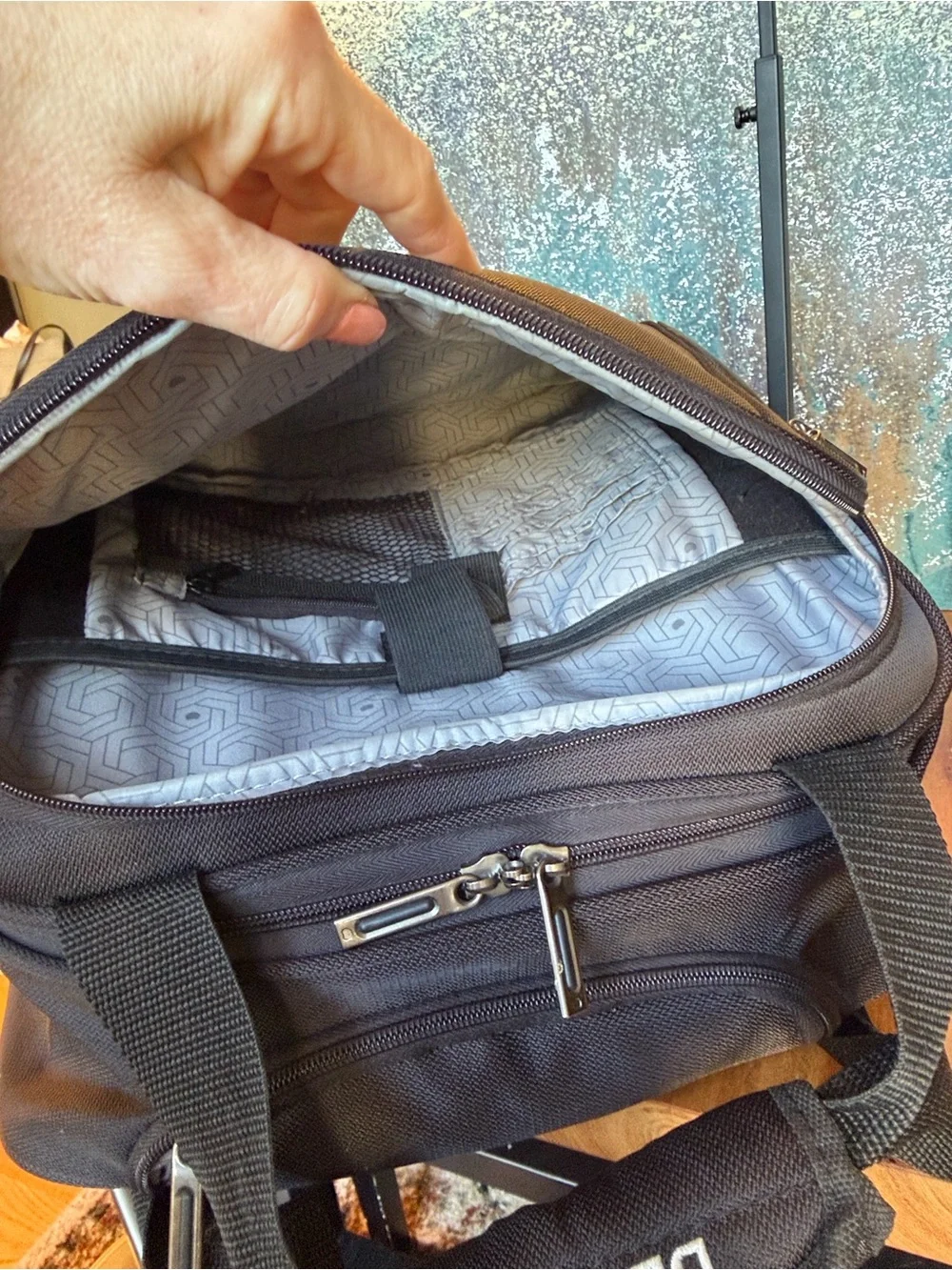 DELSEY Paris 2010’s Rolling Underseat Carry On Personal Item Travel Bag GUC